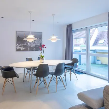 Stadtflair Mit Mini-penthouse 펜션 *