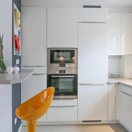 Stadtflair Mit Mini-penthouse 펜션