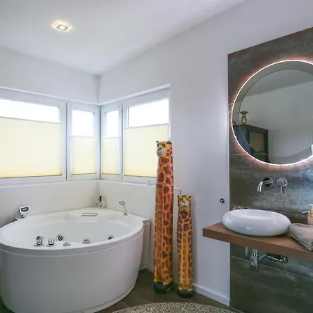 펜션 Stadtflair Mit Mini-penthouse 후줌
